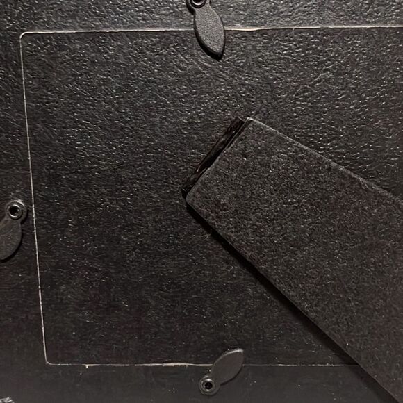 Target Home “Friends” Picture Frame - Picture 5 of 5